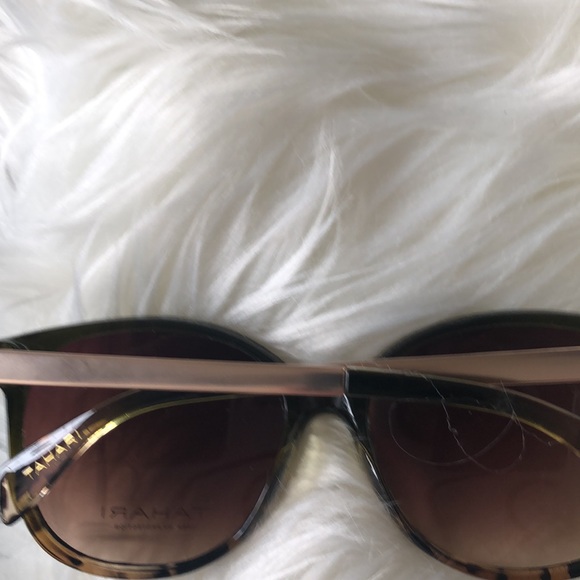 NWT Authentic Tahari Sunglasses code IOTH0306-R-TH657 - Picture 4 of 4